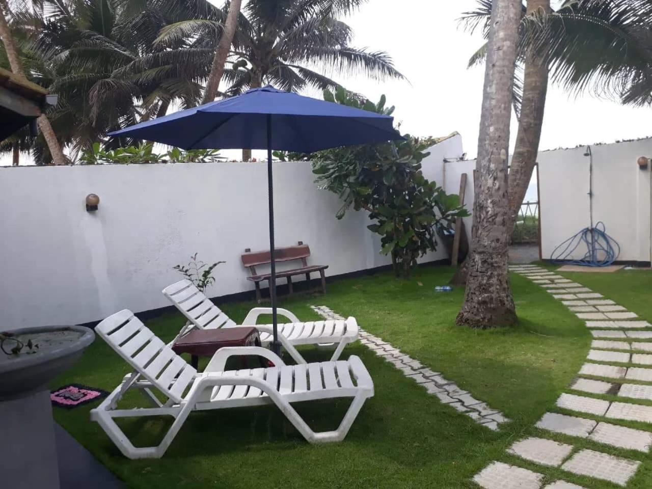 Ashen'S Beach House Bussa Екстериор снимка